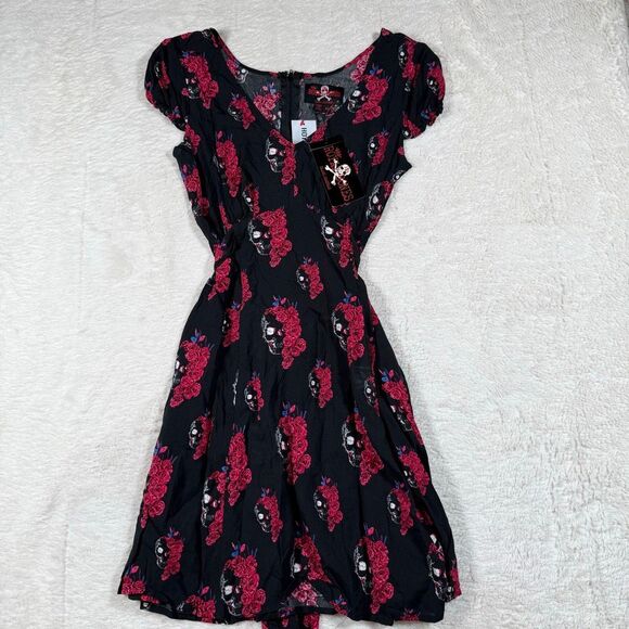 NWT Royal Bones Skull & Rose Knee Length Dress - Picture 1 of 7